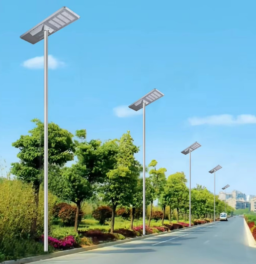 80 Solar Streetlights Illuminate Huanggang, Hubei