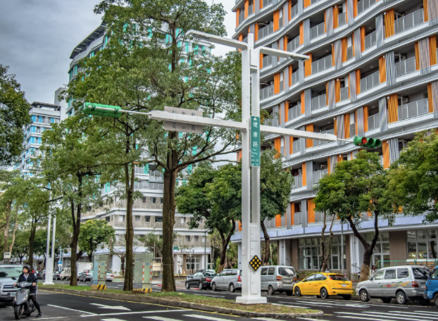 Delta wins New Taipei Energy-saving Street Light Project as a long-term partner for smart city infrastructure construction