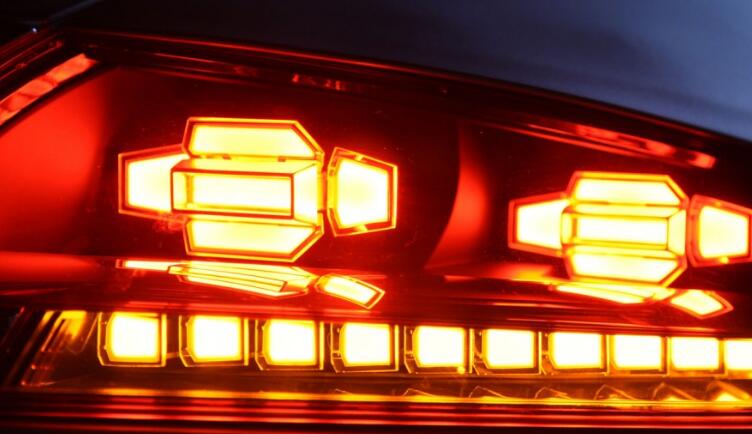 Japan Stanley Electric introduced a new OLED rear lights