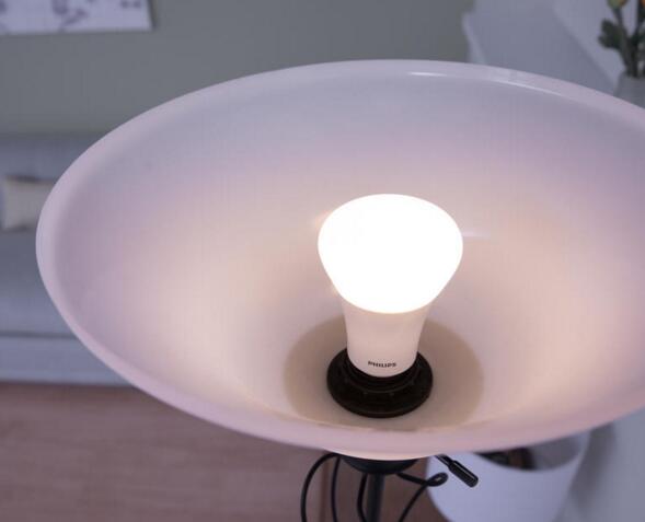 LED bulbs price below $1 age began