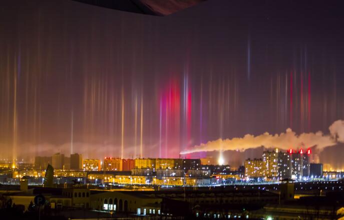 Landscape lighting columns in Xiwu Banner, Xilin Gol, Inner Mongolia, brighten the town