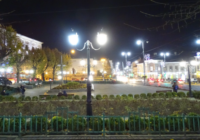 More than 13,000 street lights will be newly installed and replaced in 445 villages in Zhangjiakou City