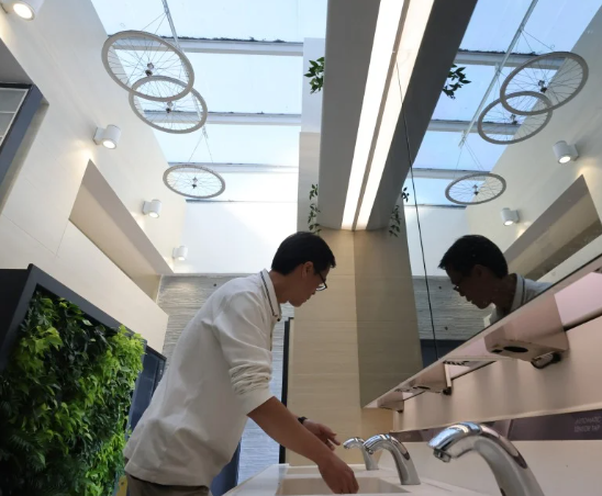 Public Toilet Illumination in Yueyang, Hunan